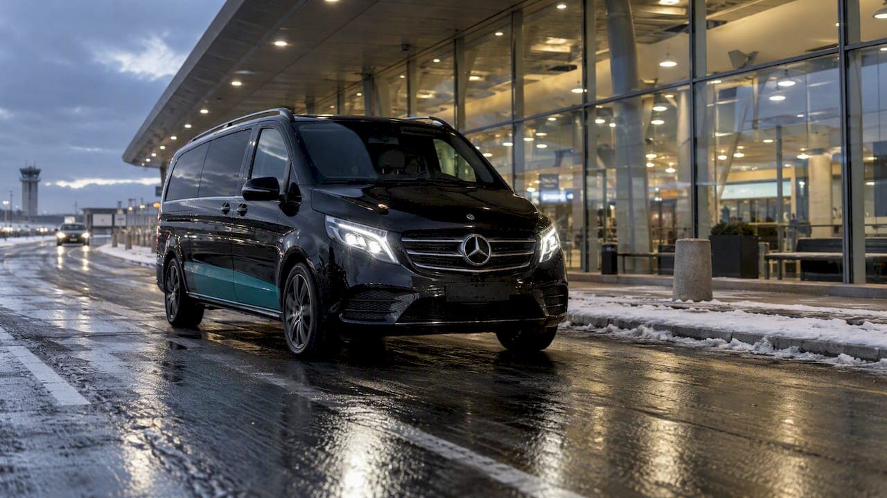 Winter Airport Transfer in Iceland: A Guide for Irish Travelers